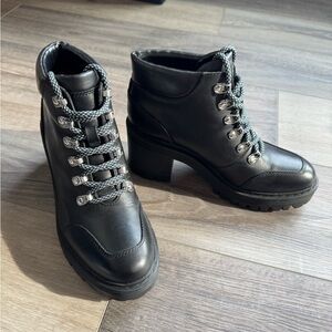 Marc Fisher Black Lace-Up Ankle Boots size 6
